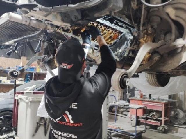Remplacement des chaînes de distribution et coussinets de bielles sur M3 F80 S55